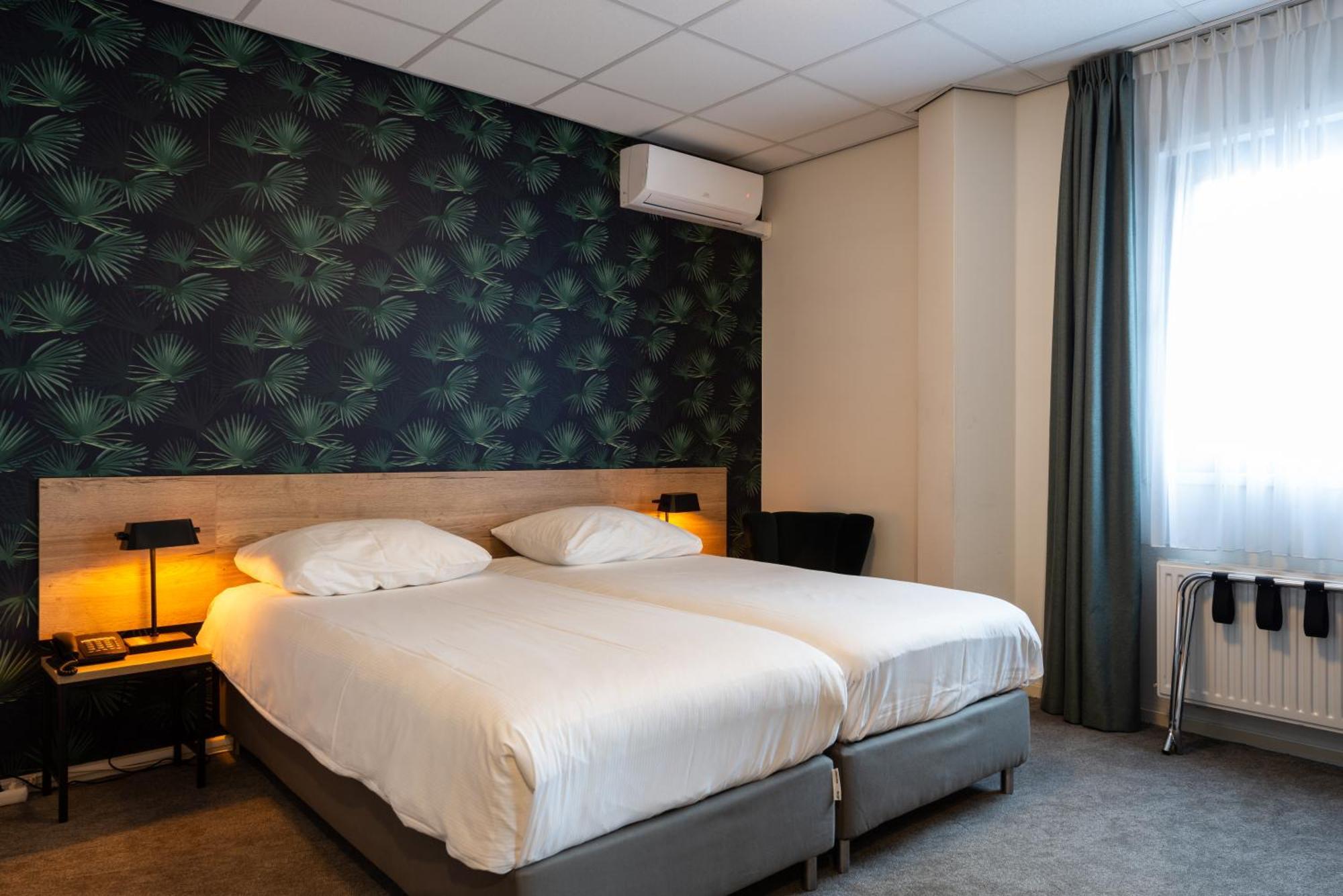 Hotel-Appartementen Klaver Vier Wagenborgen ภายนอก รูปภาพ